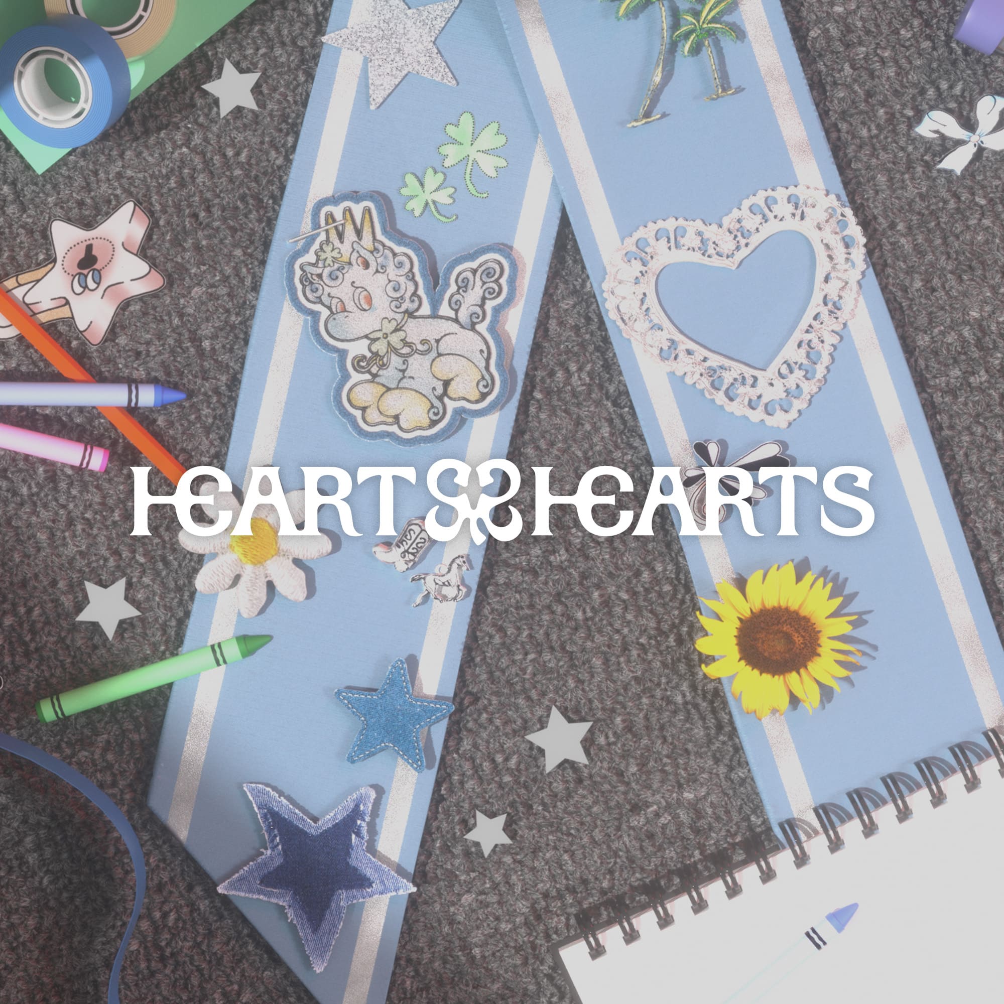 PRE-ORDER Hearts2Hearts 1st Single Album The Chase (Mini Book Version)