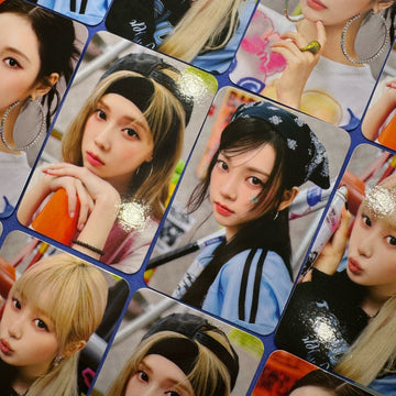 AESPA 2025 Season's Greetings Aladin Photocards – Photocards (Karina / / ) | HobiEgo