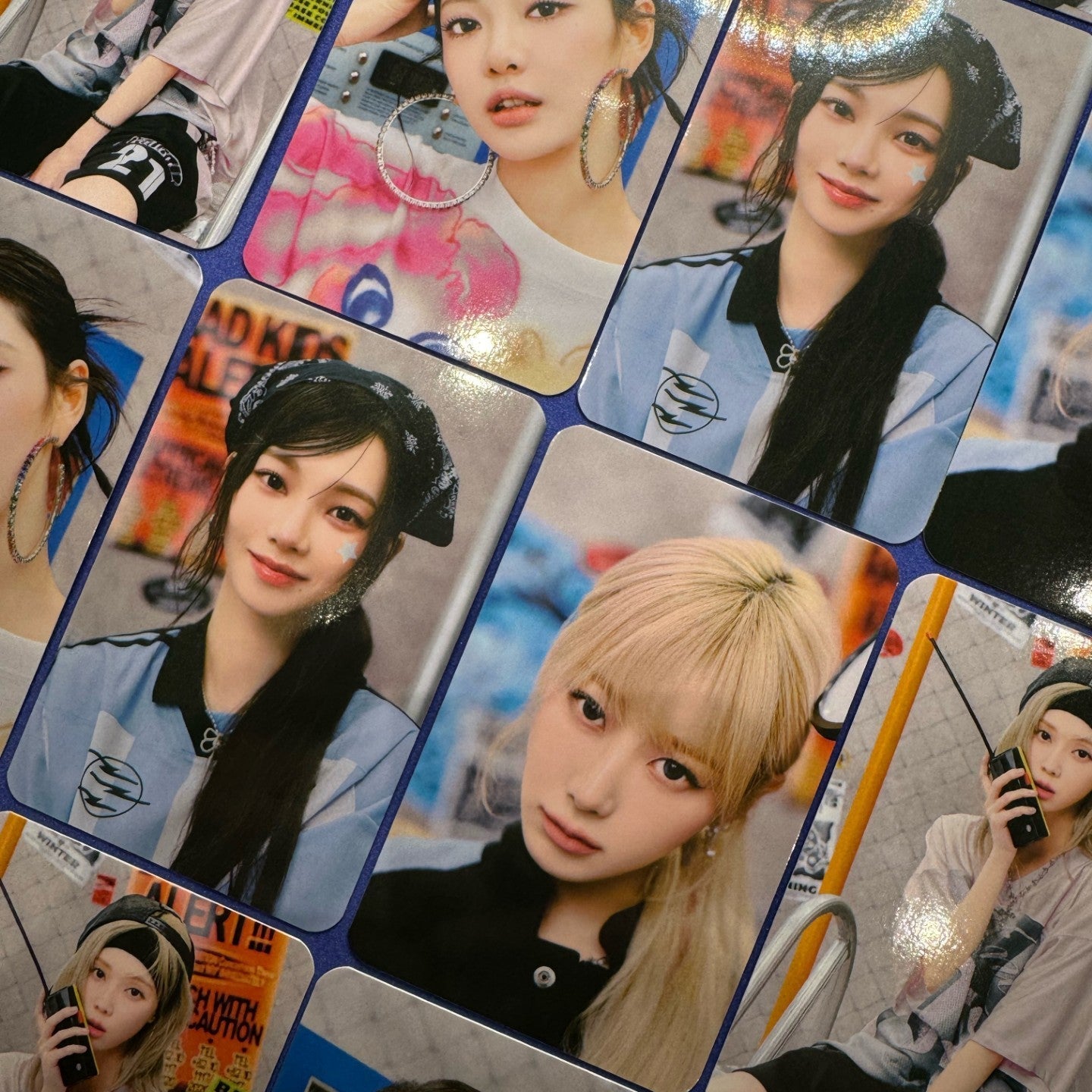 AESPA 2025 Season's Greetings Yes24 Photocards – Photocards (Karina / / ) | HobiEgo