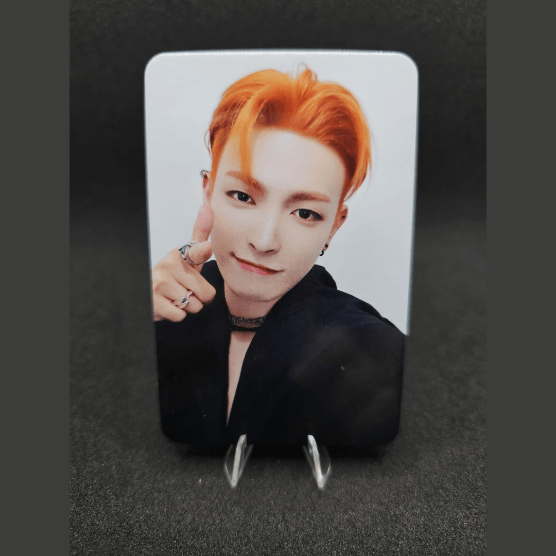 ATEEZ 10th Mini Album GOLDEN HOUR : Part.1 Digipack Sound Wave Photocards – Photocards (Hongjoong / / ) | HobiEgo