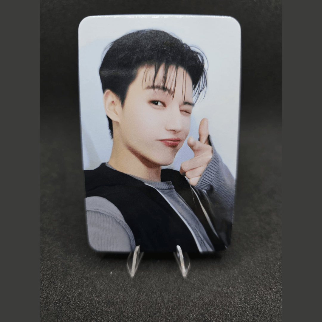 ATEEZ 10th Mini Album GOLDEN HOUR : Part.1 Digipack Sound Wave Photocards – Photocards (Wooyoung / / ) | HobiEgo