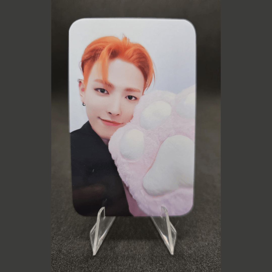 ATEEZ 10th Mini Album GOLDEN HOUR : Part.1 Pre - Order Benefit Photocards – Photocards (Hongjoong / / ) | HobiEgo