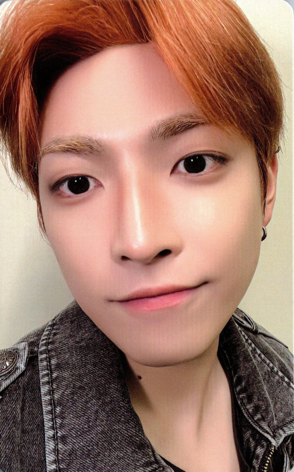 ATEEZ 8Room Pop Up Photocard Set B Version C – photocard  (Hongjoong / / ) | HobiEgo K - pop Shop