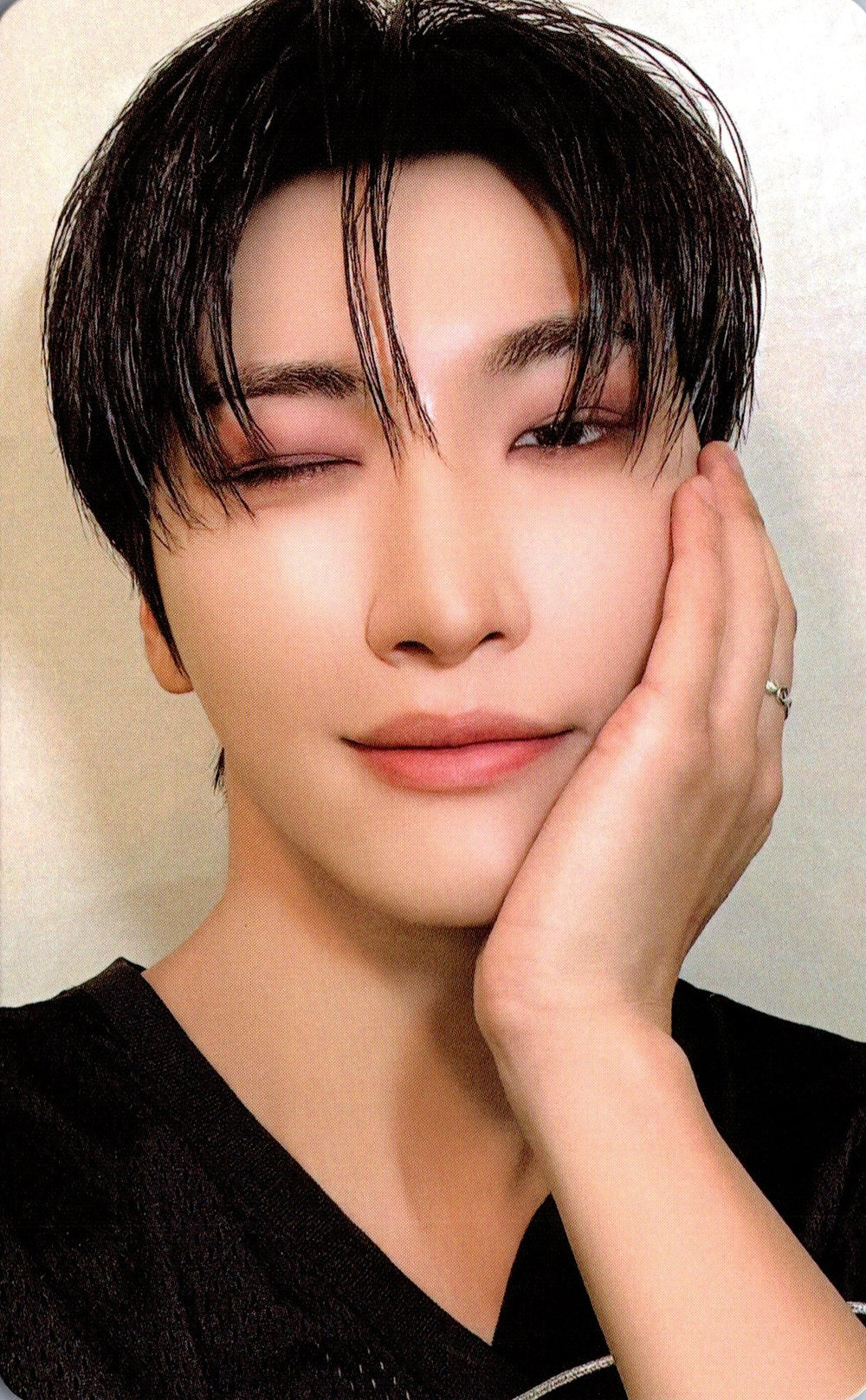 ATEEZ 8Room Pop Up Photocard Set B Version D – photocard  (Seonghwa / / ) | HobiEgo K - pop Shop
