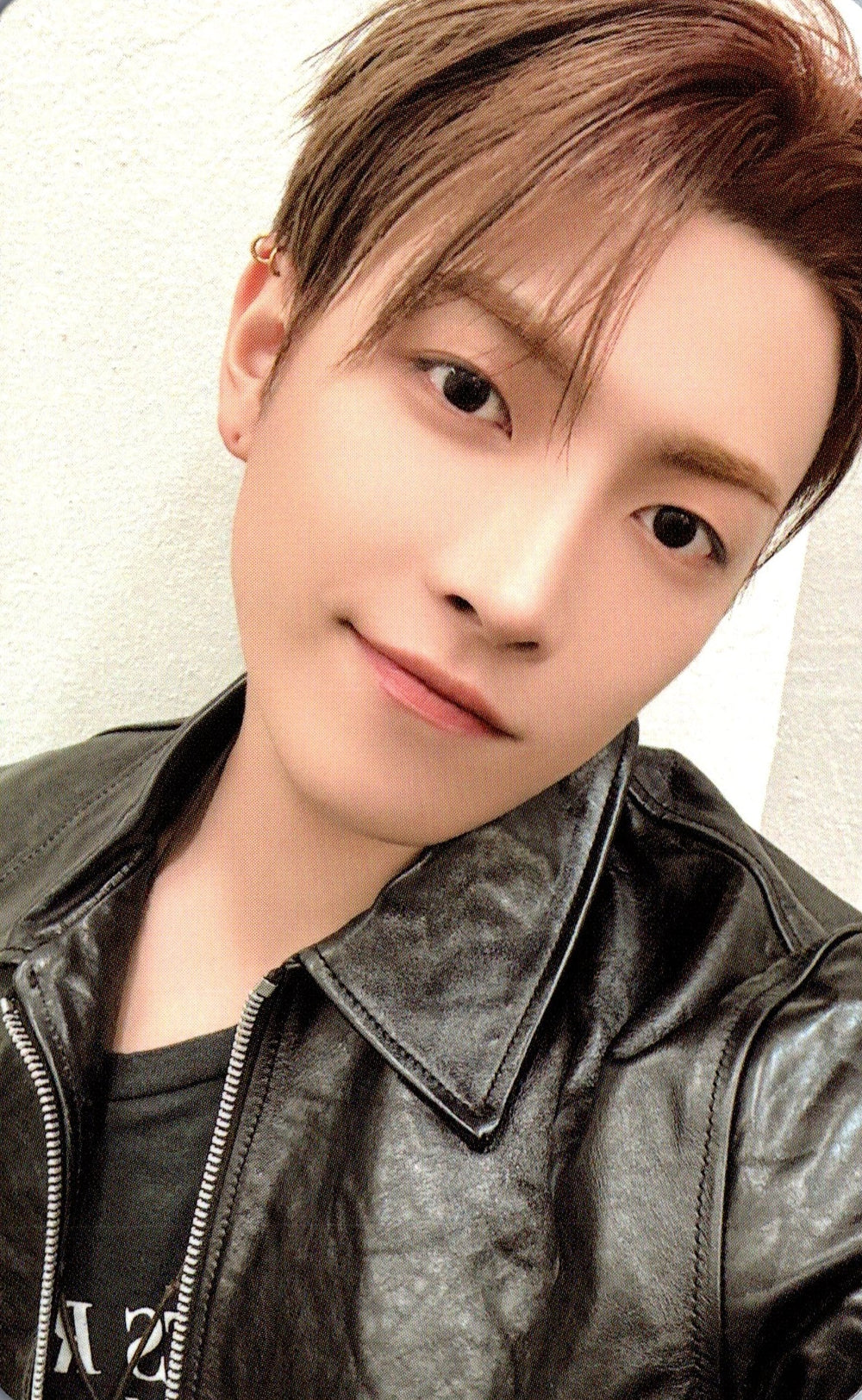 ATEEZ 8Room Pop Up Photocard Set B Version E – photocard  (Hongjoong / / ) | HobiEgo K - pop Shop