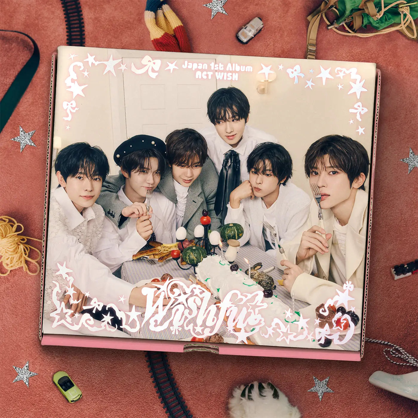 NCT WISH 1st Japanese Album WISHFUL (Christmas Gift Box Version)