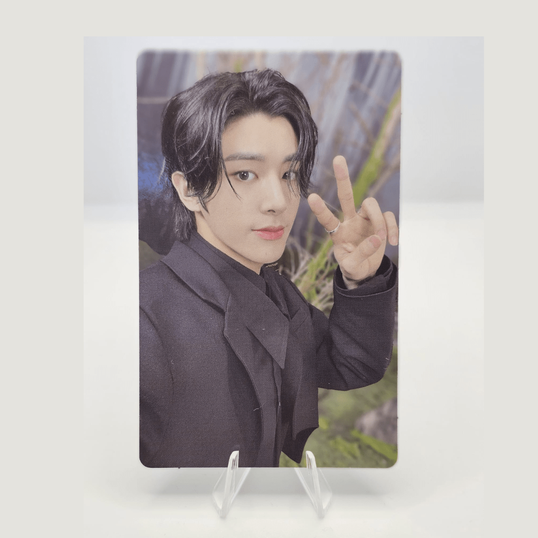 ENHYPEN Walk the Line World Tour Official Trading Photocard (JAKE Version) – Photocards (Jake Selfie / / ) | HobiEgo