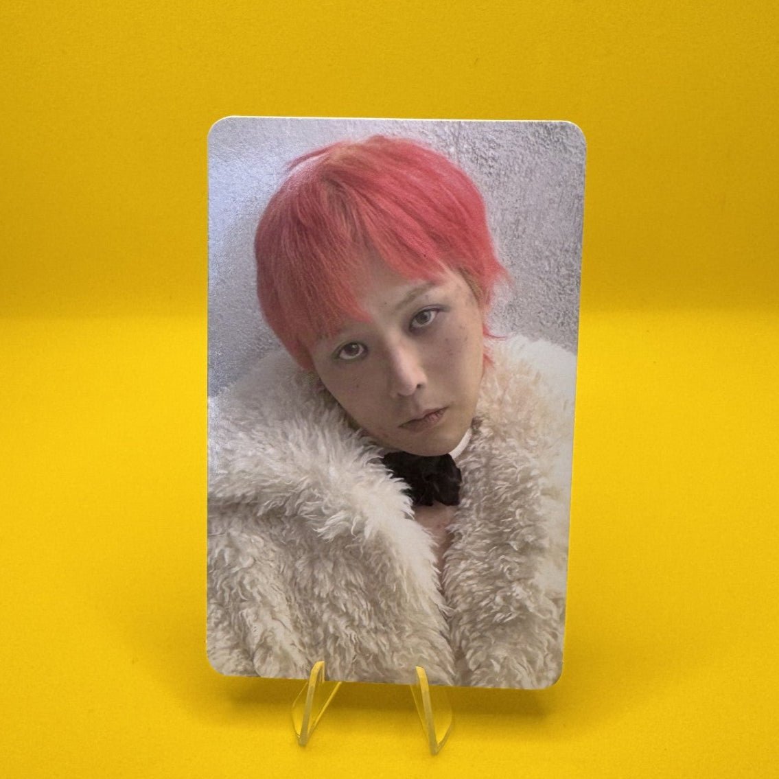 G - DRAGON 3rd Album ÜBERMENSCH APPLE MUSIC Mini Photocard Album Version Photocards – Photocards (B / / ) | HobiEgo
