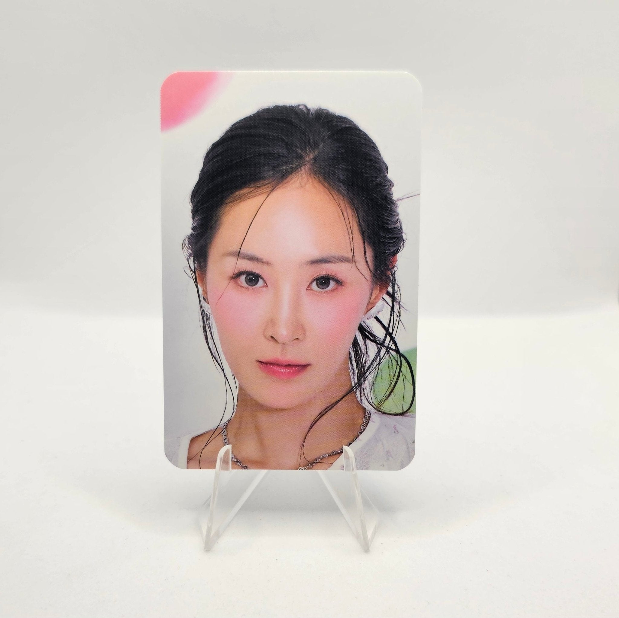 GIRLS' GENERATION 2025 Season's Greetings Yes24 Photocards – photocard (Yuri / / ) | HobiEgo