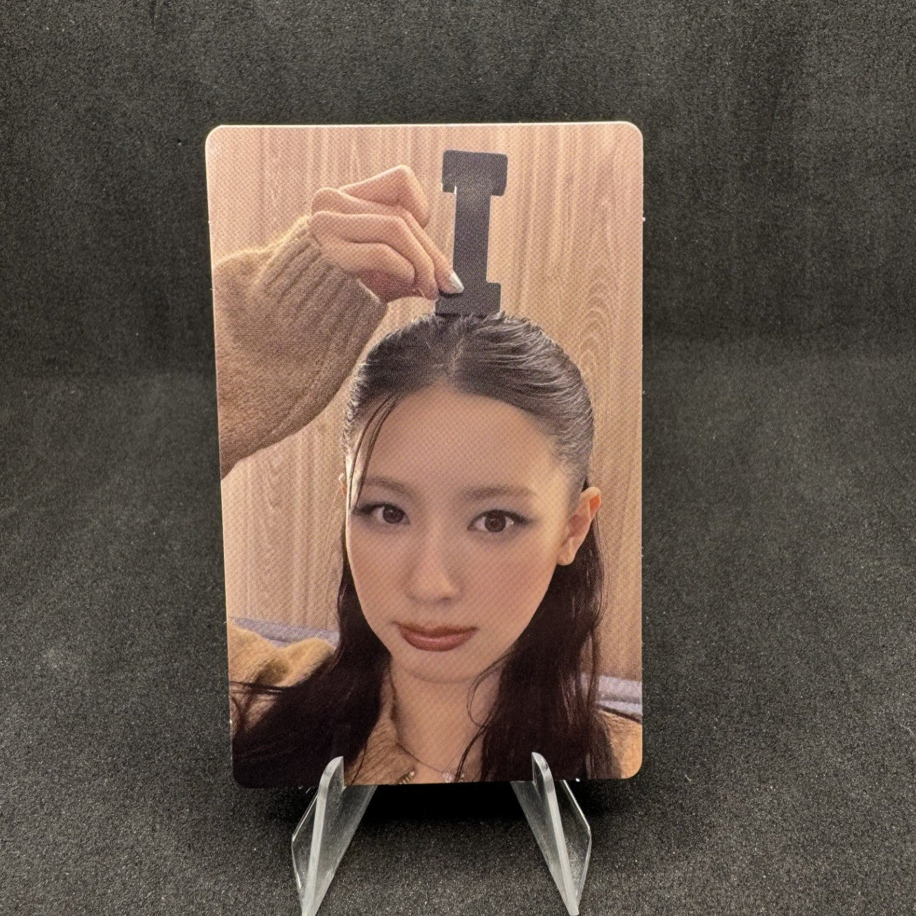 i - dle 8th Mini Album We are Weverse Photocards – Photocards (Miyeon / / ) | HobiEgo