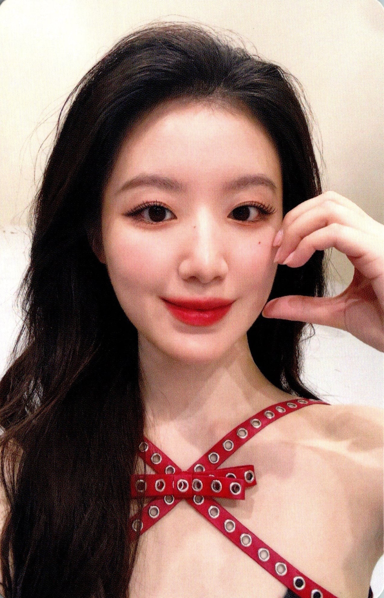 i - dle JAPAN 1st EP Pre - Order Benefit Photocards – photocard  (Shuhua / / ) | HobiEgo K - pop Shop