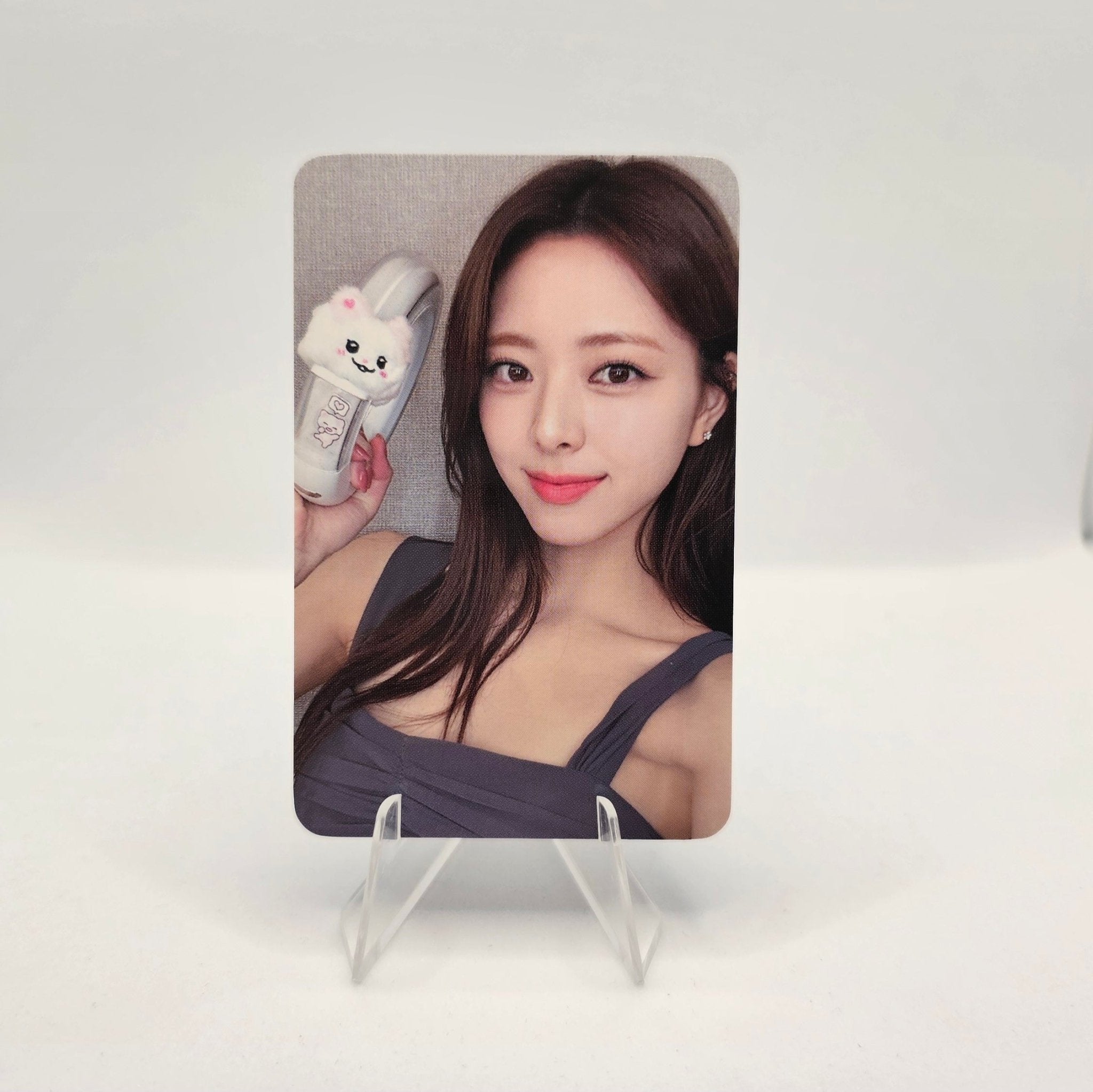 ITZY Official Lightstick WITHMUU Photocards – photocard (Yuna / / ) | HobiEgo