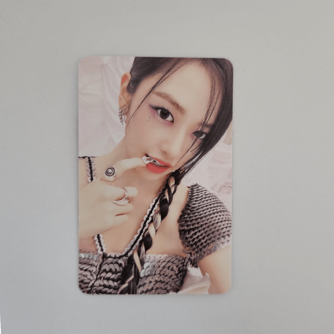 IVE 2nd Mini Album IVE SWITCH Starship Square Photocards – Photocards (An Yujin / / ) | HobiEgo