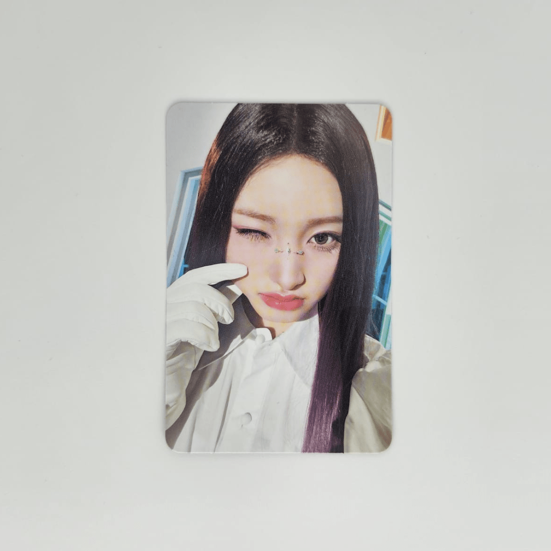 IVE 2nd Mini Album IVE SWITCH Starship Square Photocards – Photocards (Liz / / ) | HobiEgo