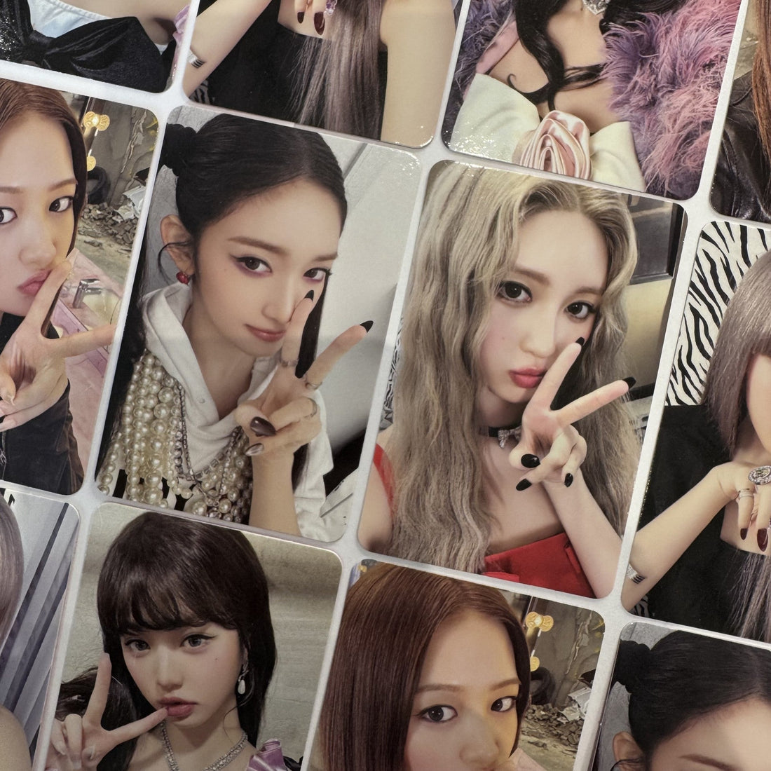 IVE Photocards | Official K-pop Photo Cards & Sets | HobiEgo
