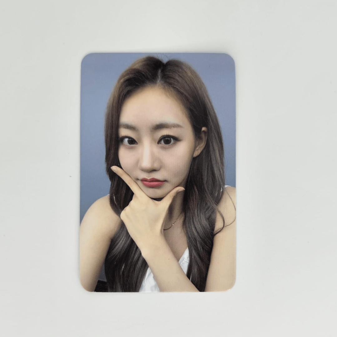 KISS OF LIFE 1st Single Album MIDAS TOUCH APPLE MUSIC Photocards – Photocards (Julie Han 1 / / ) | HobiEgo