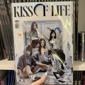 KISS OF LIFE 3rd Mini Album Lose Yourself (Magazine Version) (Signed Edition) – album 8804775451591 ( / / ) | HobiEgo