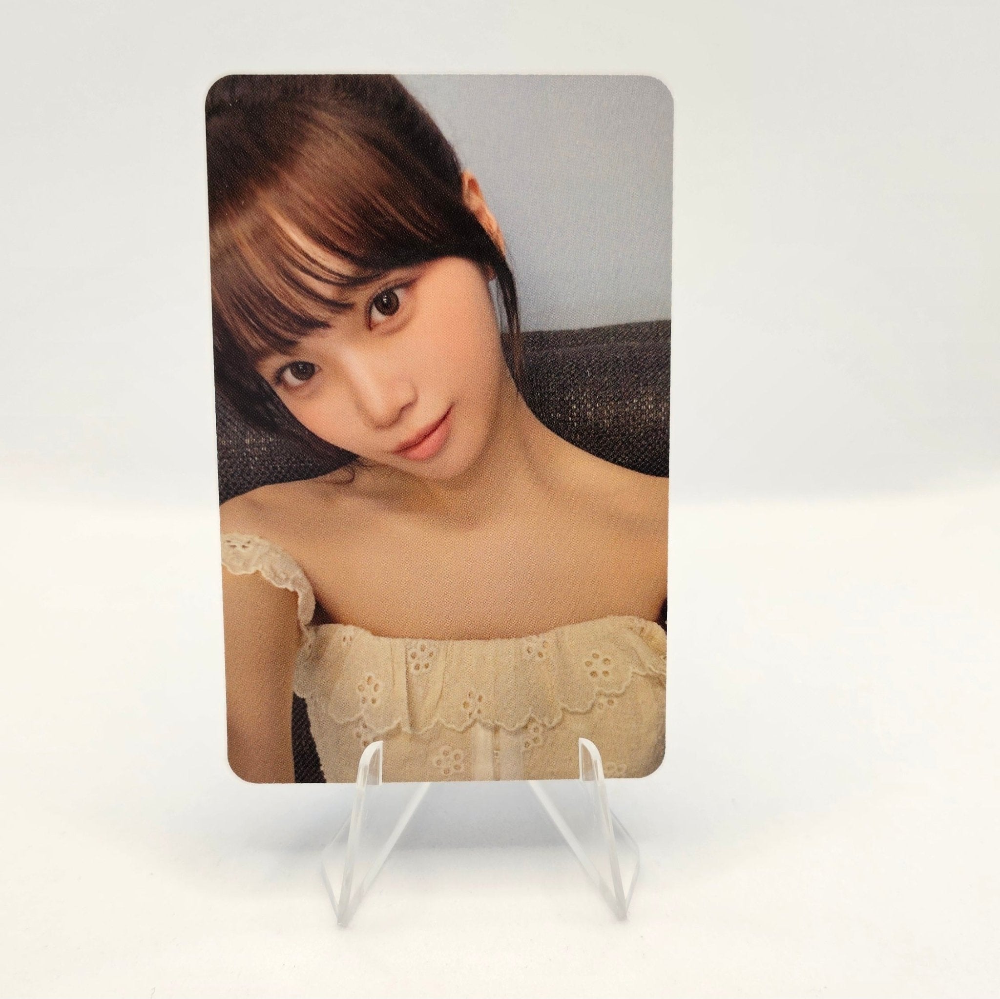 LE SSERAFIM 1st Single Album SPAGHETTI APPLE MUSIC Compact Version Photocards – photocard (Kim Chaewon / / ) | HobiEgo
