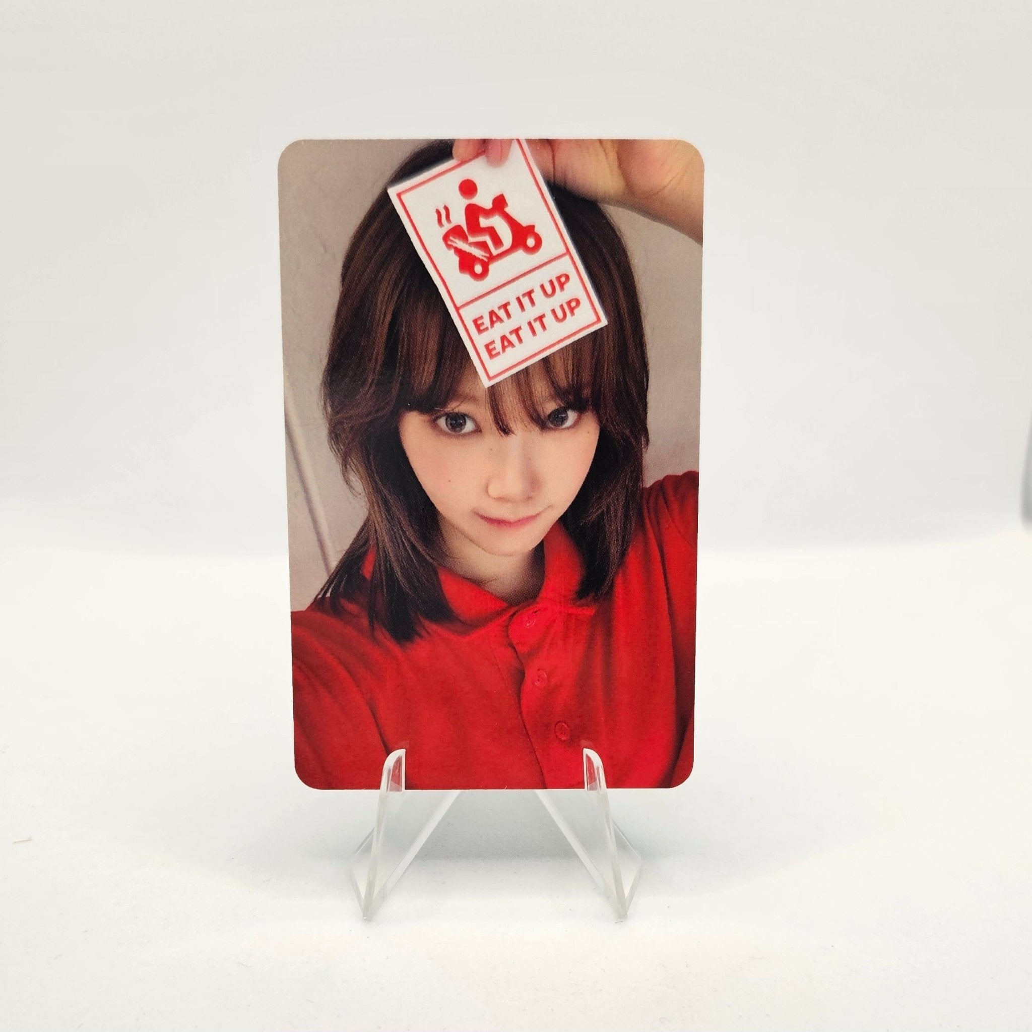 LE SSERAFIM 1st Single Album SPAGHETTI APPLE MUSIC Photocards – photocard (Kim Chaewon / / ) | HobiEgo