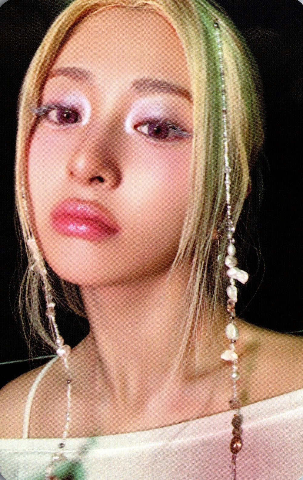 LE SSERAFIM 5th Mini Album HOT WITHMUU Photocards – photocard  (Huh Yunjin / / ) | HobiEgo K - pop Shop