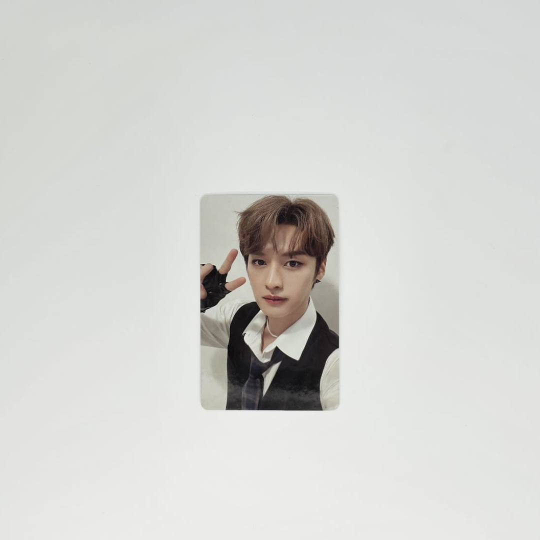 STRAY KIDS Holiday Special Single Christmas EveL POB Photocards