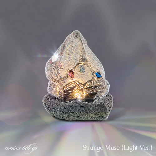 PRE-ORDER NMIXX 6th Mini Album Strange Muse (Light Version)