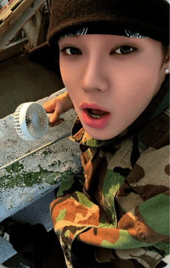 LNGSHOT 1st EP SHOT CALLERS (Character Version Limited) – HobiEgo