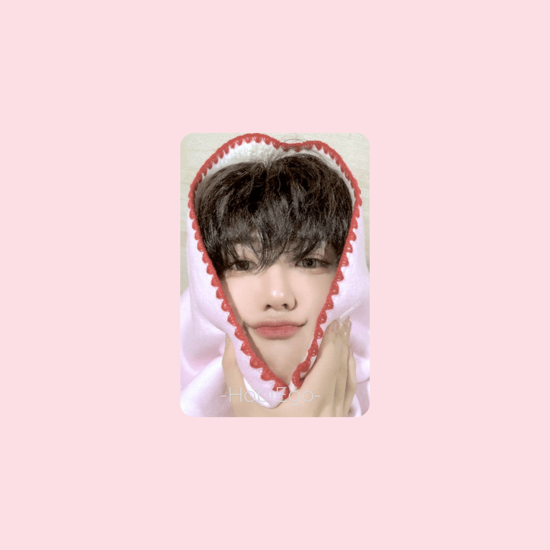 NCT DREAM 2024 Pink Christmas Photocards – Photocards (Jaemin 1 / / ) | HobiEgo