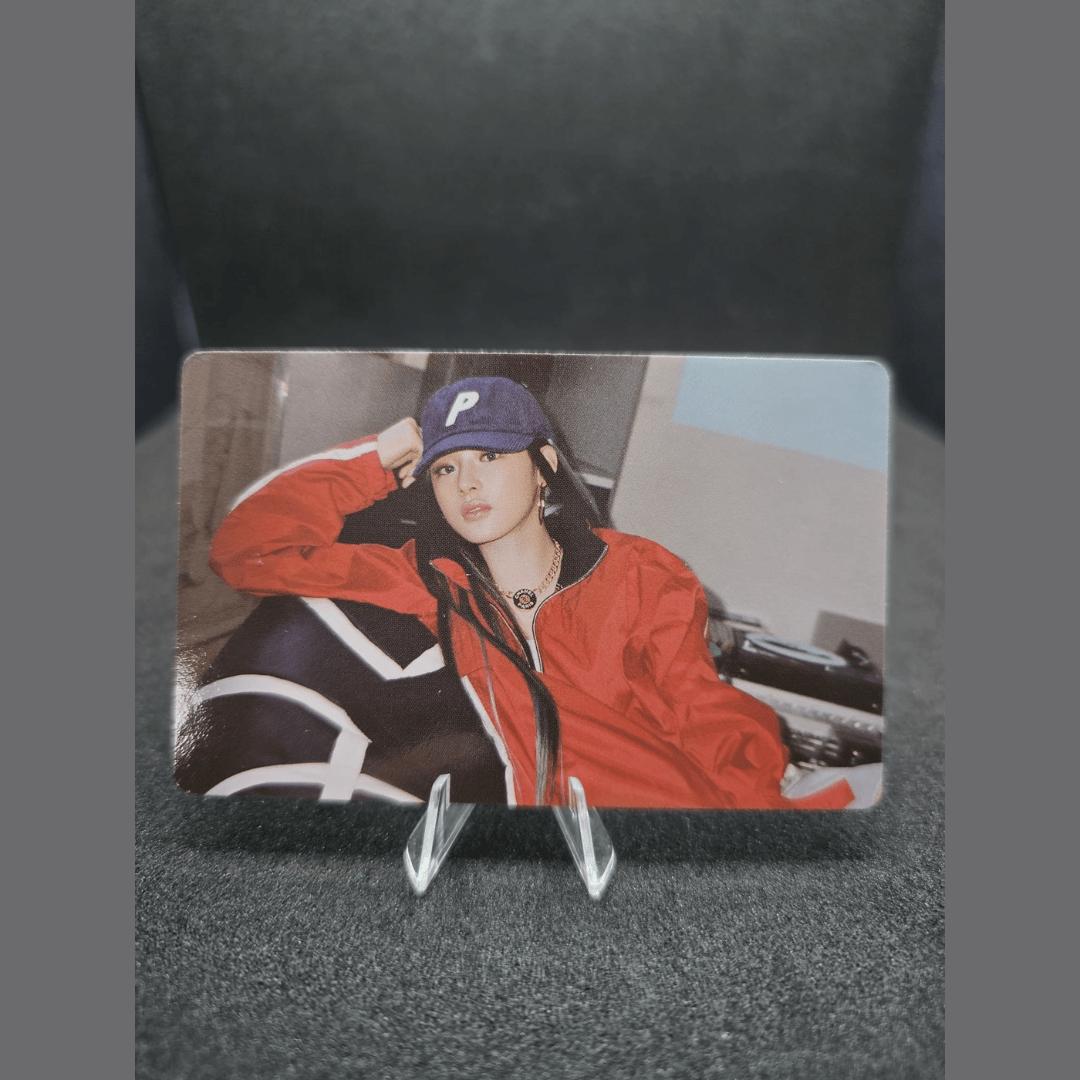NewJeans Double Single How Sweet Weverse Photocards – Photocards (Minji / / ) | HobiEgo