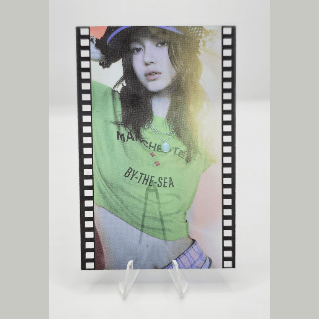 NewJeans Double Single Supernatural Aladin Film Photocards – Photocards (Danielle / / ) | HobiEgo