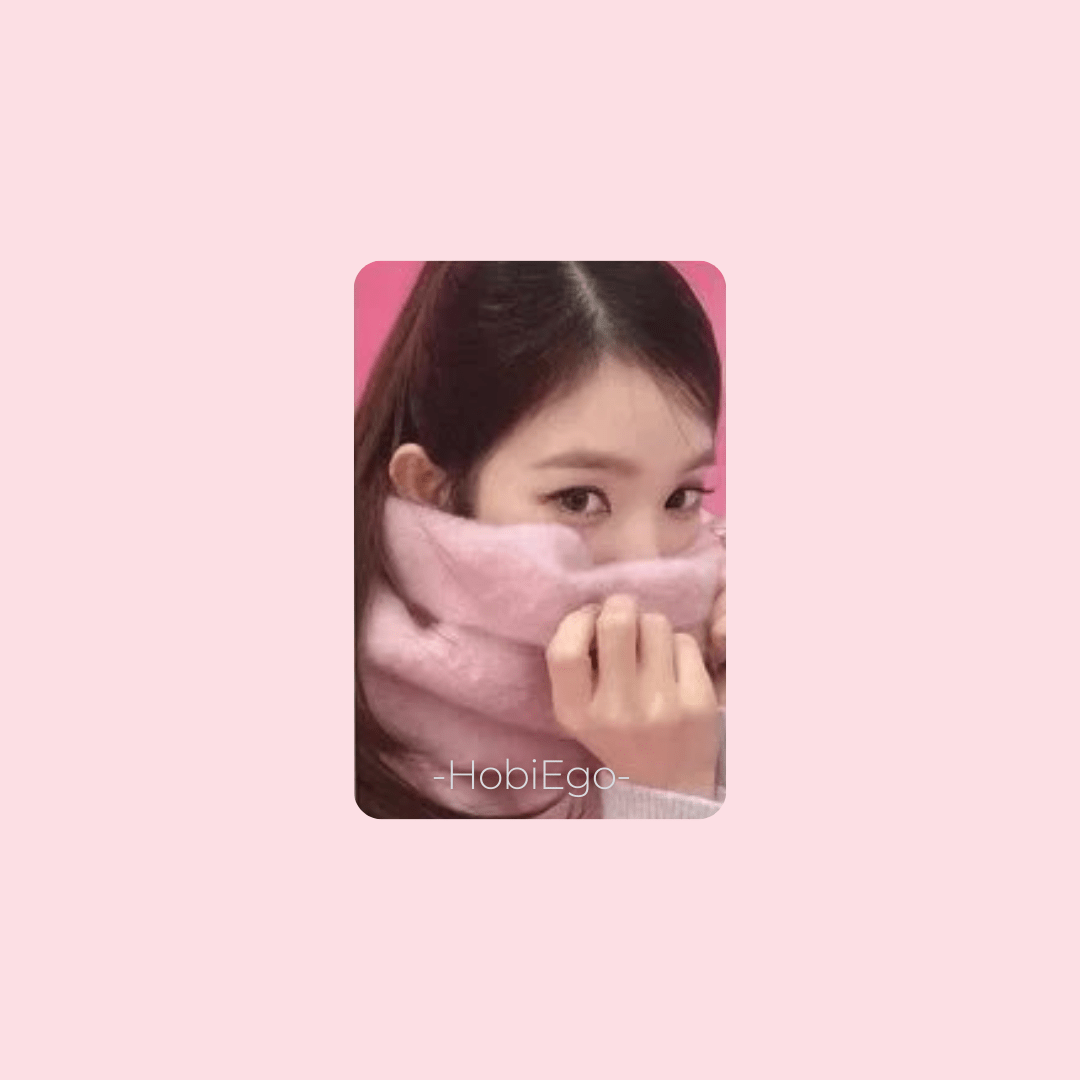 RED VELVET 2024 Pink Christmas Photocards – Photocards (Irene 1 / / ) | HobiEgo