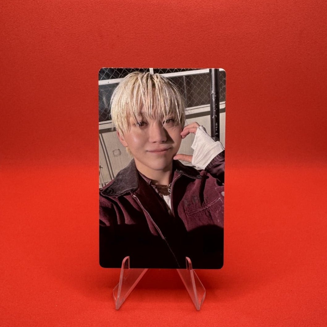 SEVENTEEN 5th Album HAPPY BURSTDAY Weverse Photocards – Photocards (Seungkwan / / ) | HobiEgo
