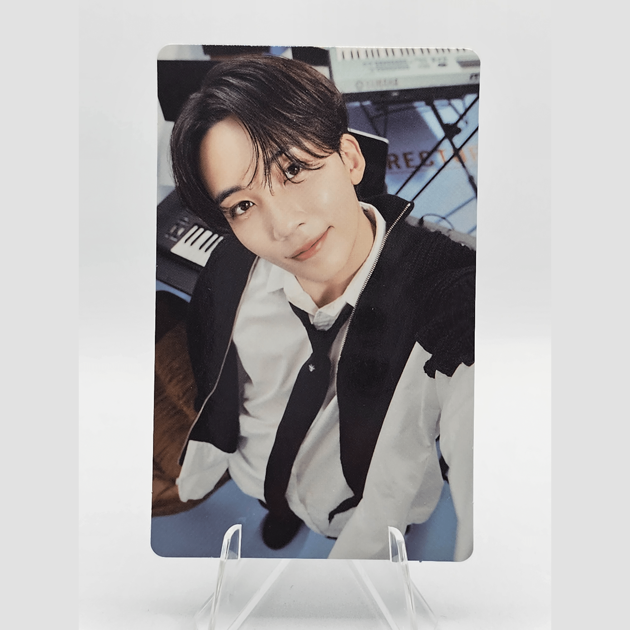 SEVENTEEN Best Album 17 IS RIGHT HERE Exclusive Weverse Photocards – Photocards (Jeonghan / / ) | HobiEgo