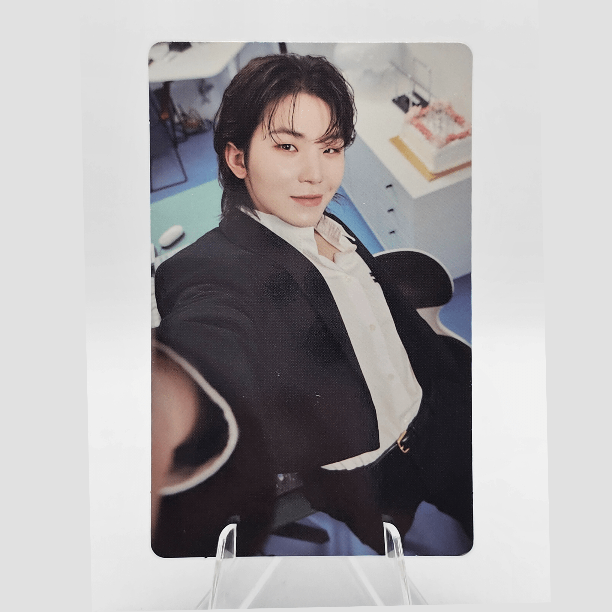 SEVENTEEN Best Album 17 IS RIGHT HERE Exclusive Weverse Photocards – Photocards (Woozi / / ) | HobiEgo