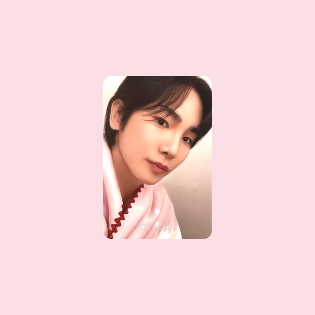 SHINEE 2024 Pink Christmas Photocards – Photocards (Key 1 / / ) | HobiEgo