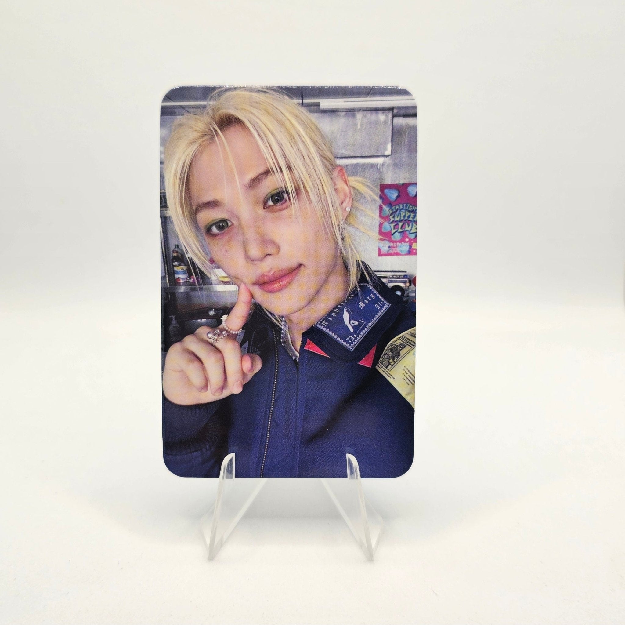 Stray Kids 2026 Season's Greetings STARLIGHT SUPPER CLUB Aladin Photocards – photocard  (Felix / / ) | HobiEgo