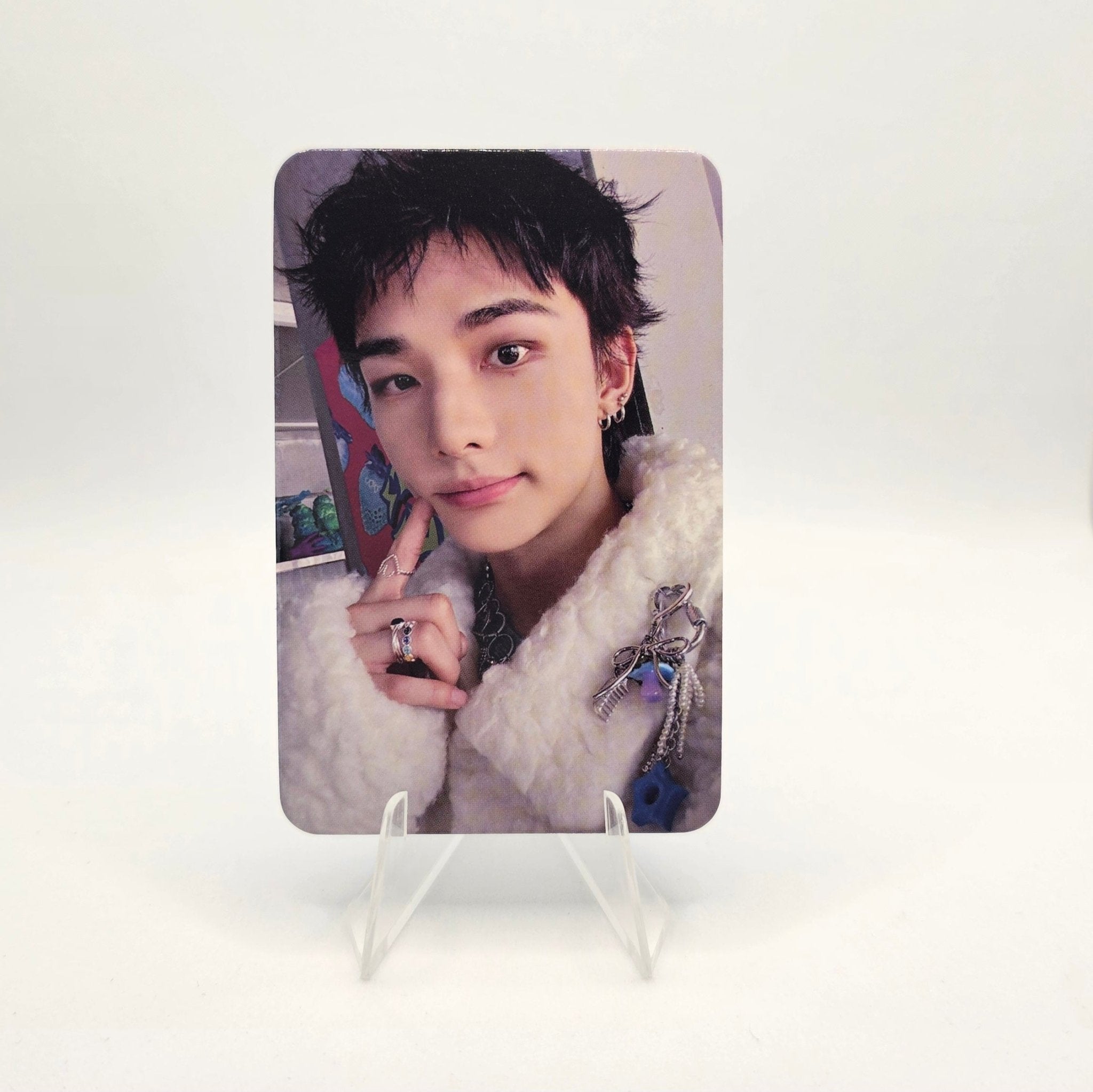 Stray Kids 2026 Season's Greetings STARLIGHT SUPPER CLUB Aladin Photocards – photocard  (Hyunjin / / ) | HobiEgo