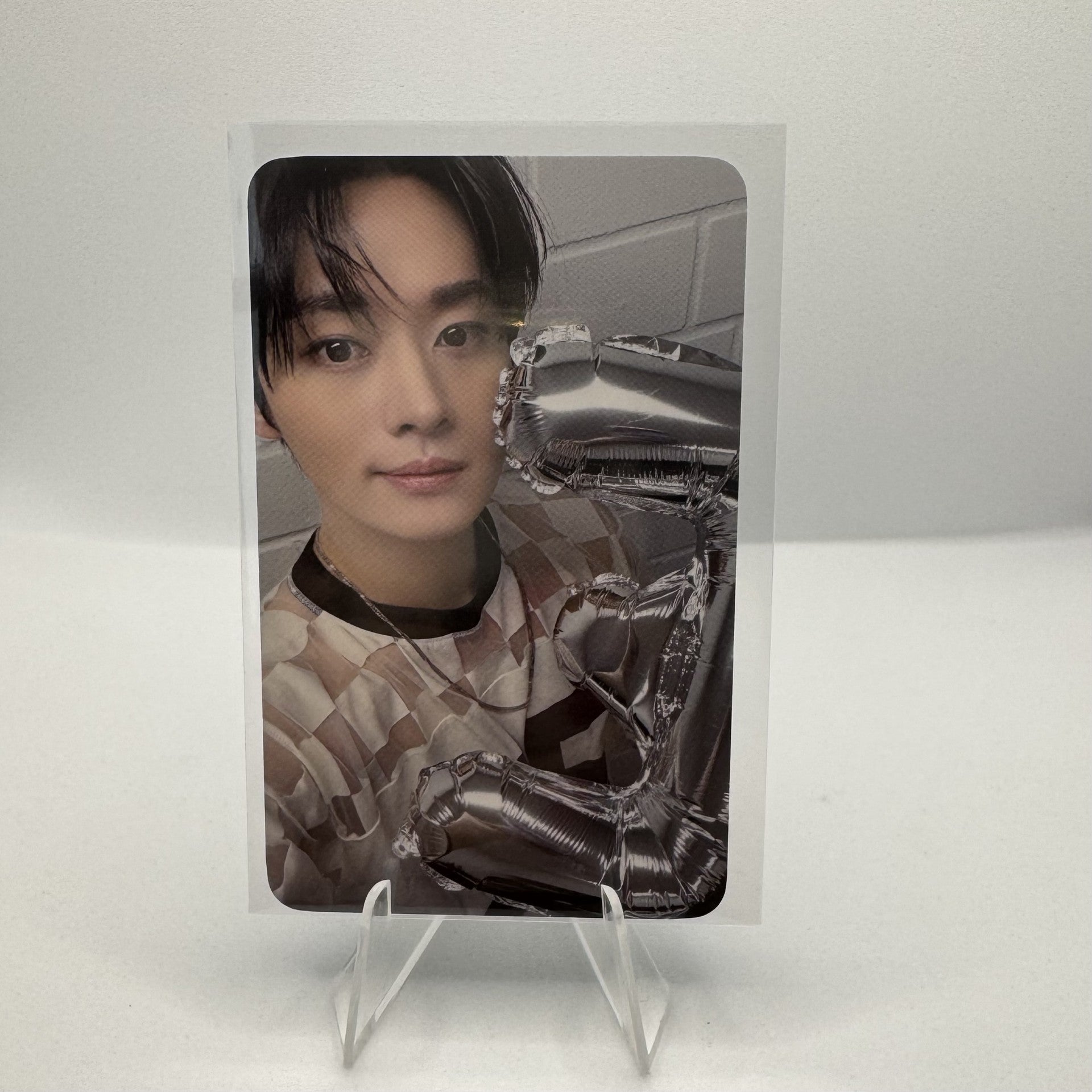 STRAY KIDS 4th Album KARMA Fans Shop Photocards – Photocards (Lee Know / / ) | HobiEgo