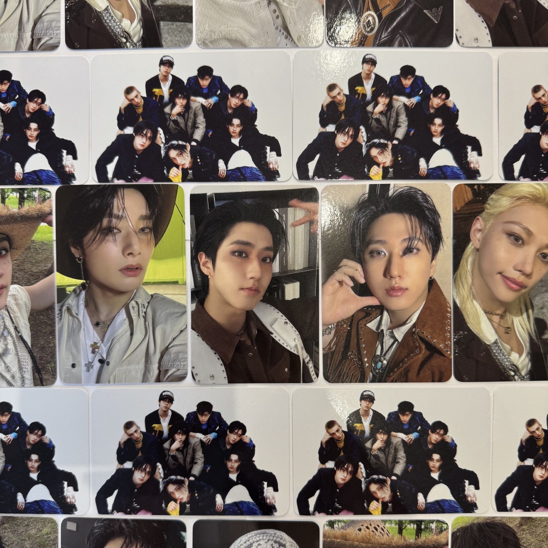 STRAY KIDS 4th Album KARMA MAKESTAR Photocards – Photocards (Bang Chan / / ) | HobiEgo