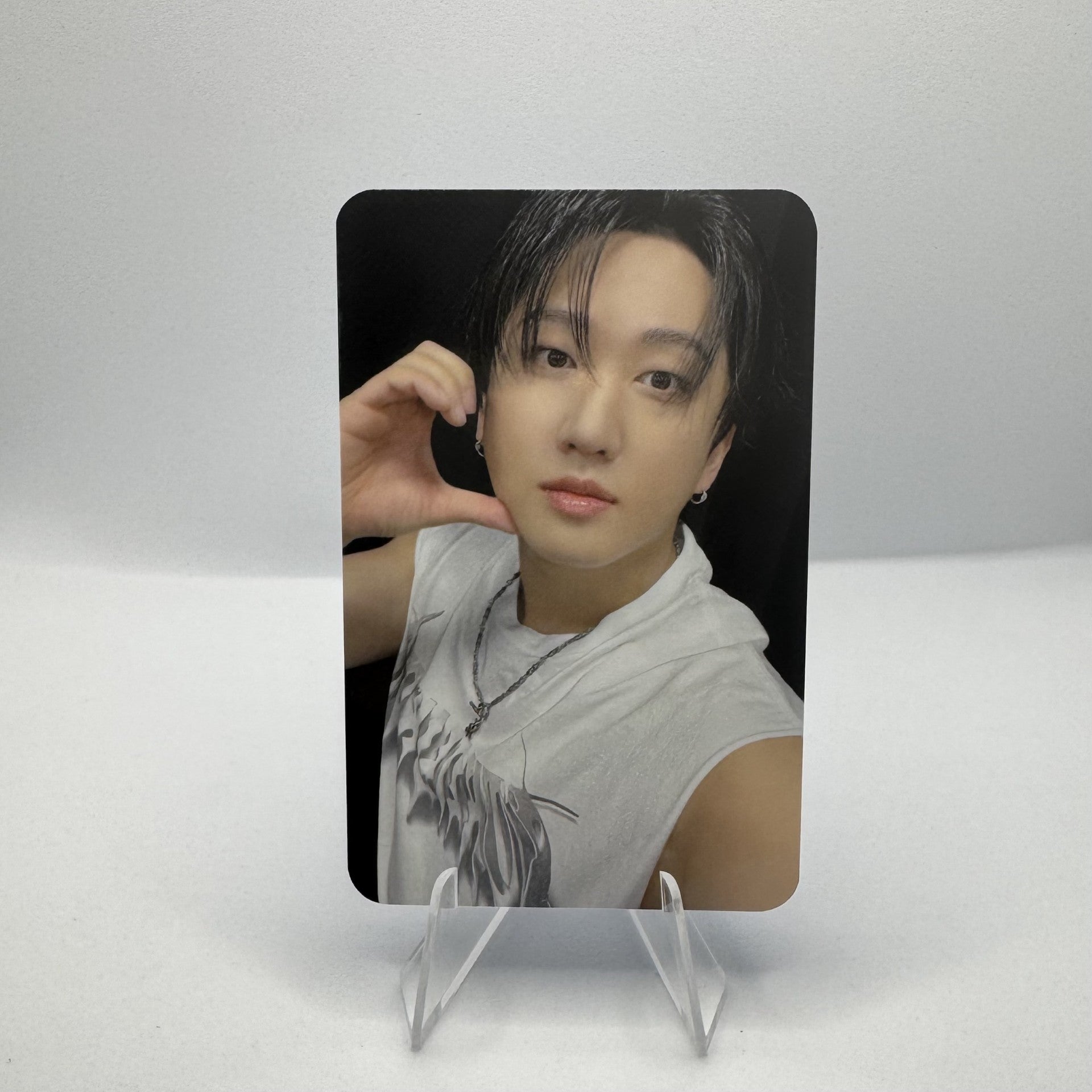 STRAY KIDS 4th Album KARMA MUSIC KOREA Photocards – Photocards (Changbin / / ) | HobiEgo