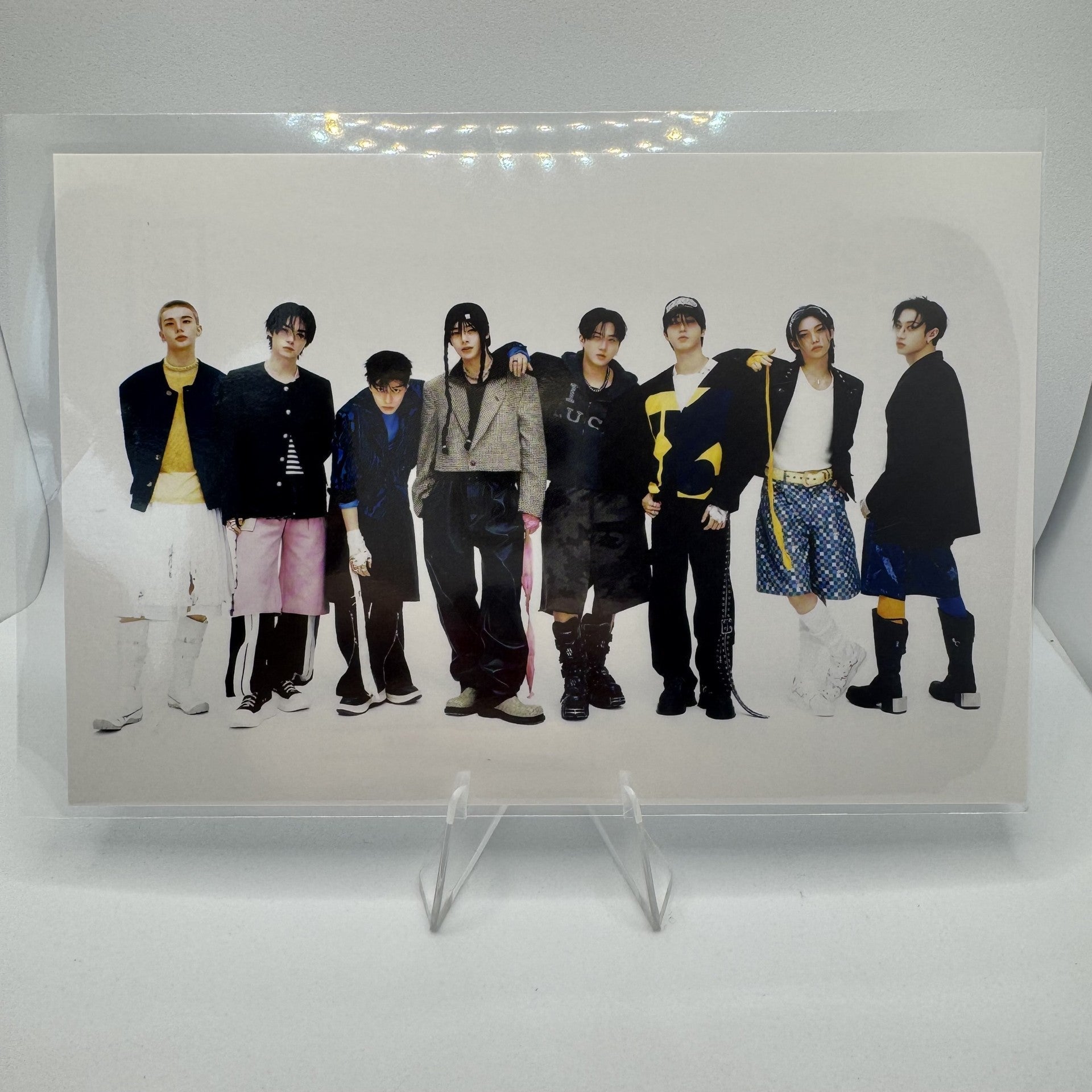 STRAY KIDS 4th Album KARMA Postcard B – Photocards ( / / ) | HobiEgo