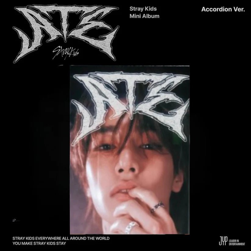 Stray Kids 9th Mini Album ATE (Accordion Version) – album (I.N. / / ) | HobiEgo