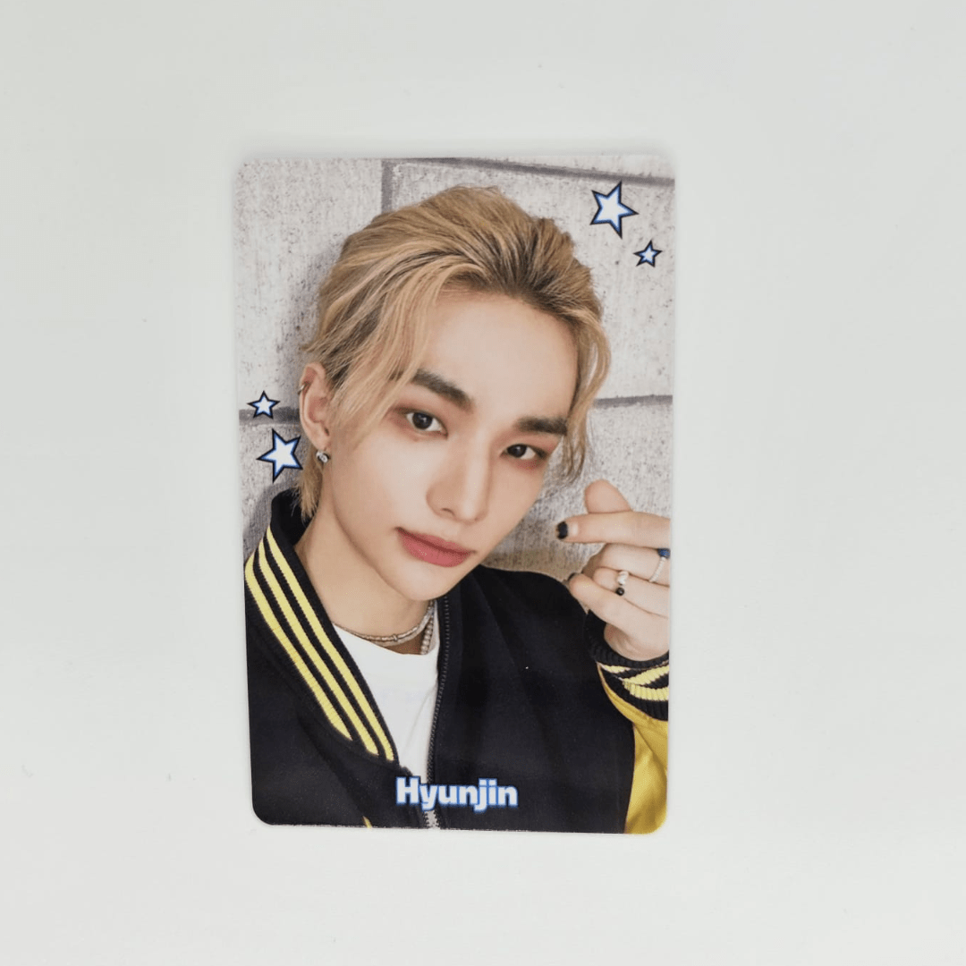 STRAY KIDS Fan Connecting 2024 SKZ TOY WORLD Limited Photocards – Photocards (Hyunjin 2 / / ) | HobiEgo