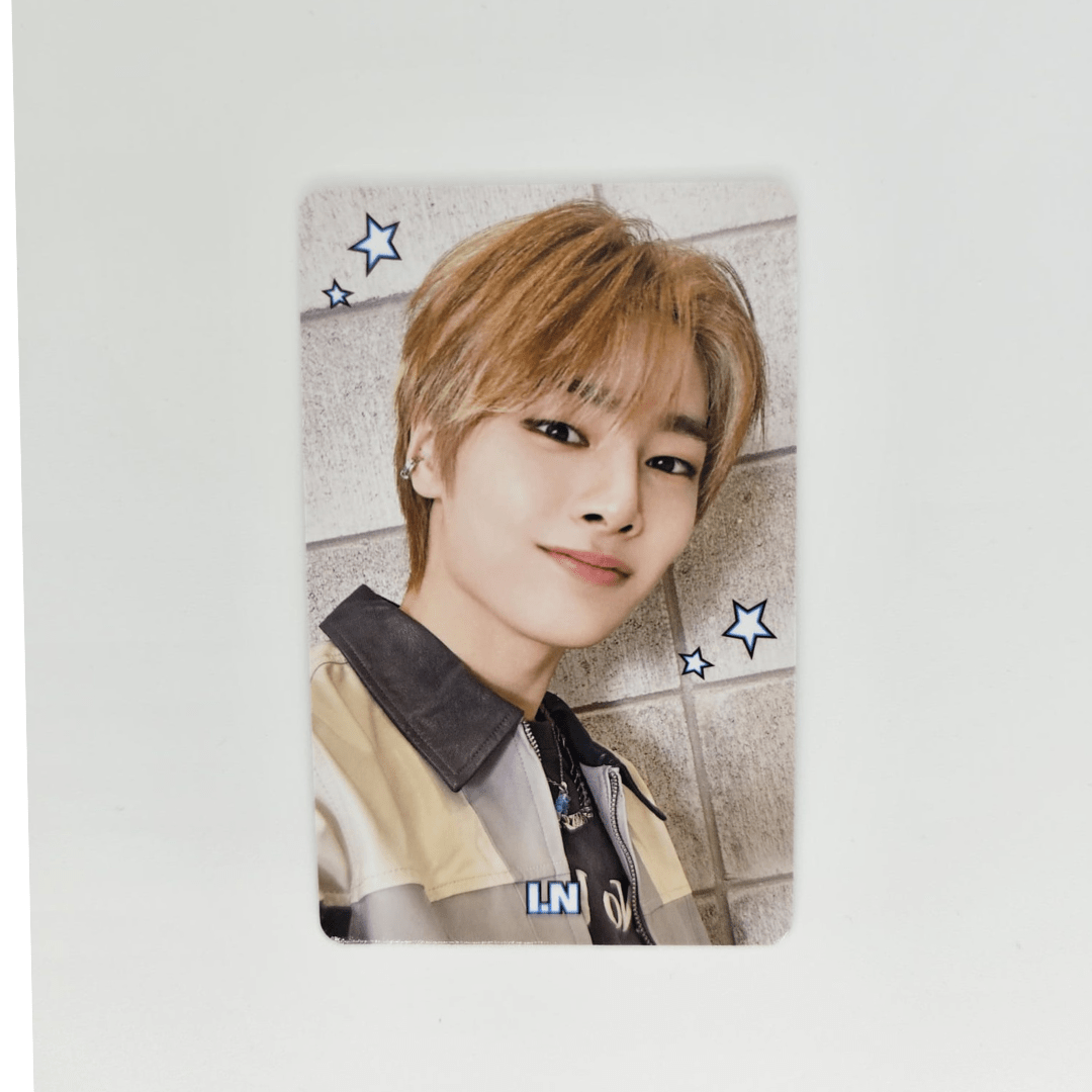STRAY KIDS Fan Connecting 2024 SKZ TOY WORLD Limited Photocards – Photocards (I.N. 1 / / ) | HobiEgo