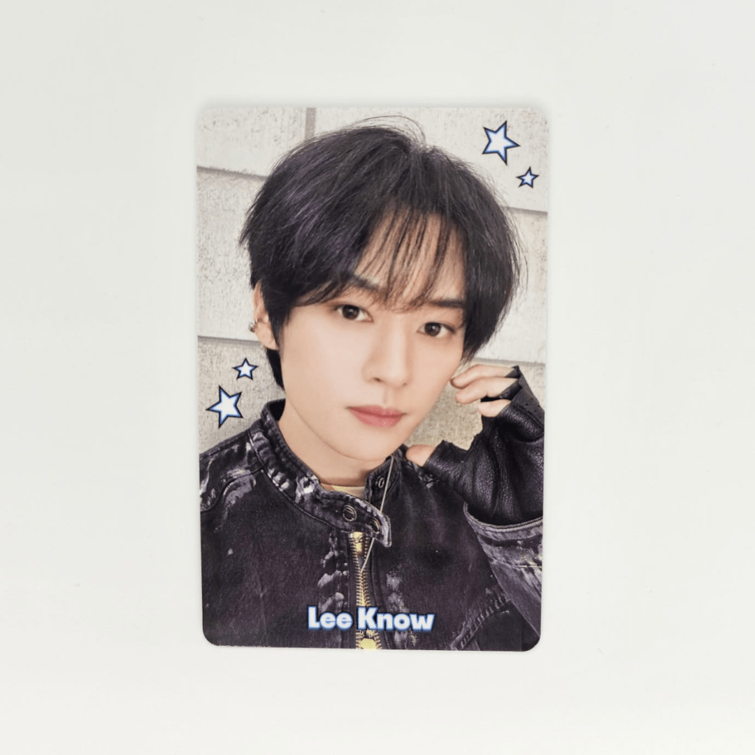 STRAY KIDS Fan Connecting 2024 SKZ TOY WORLD Limited Photocards – Photocards (Lee Know 1 / / ) | HobiEgo