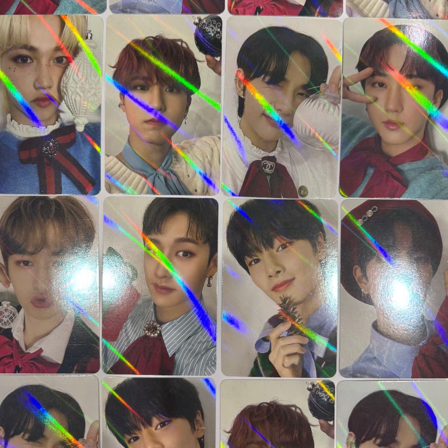 Stray Kids Holiday Special Single Christmas EveL Hologram Aladin Photocards – photocard  (Bang Chan / / ) | HobiEgo K - pop Shop