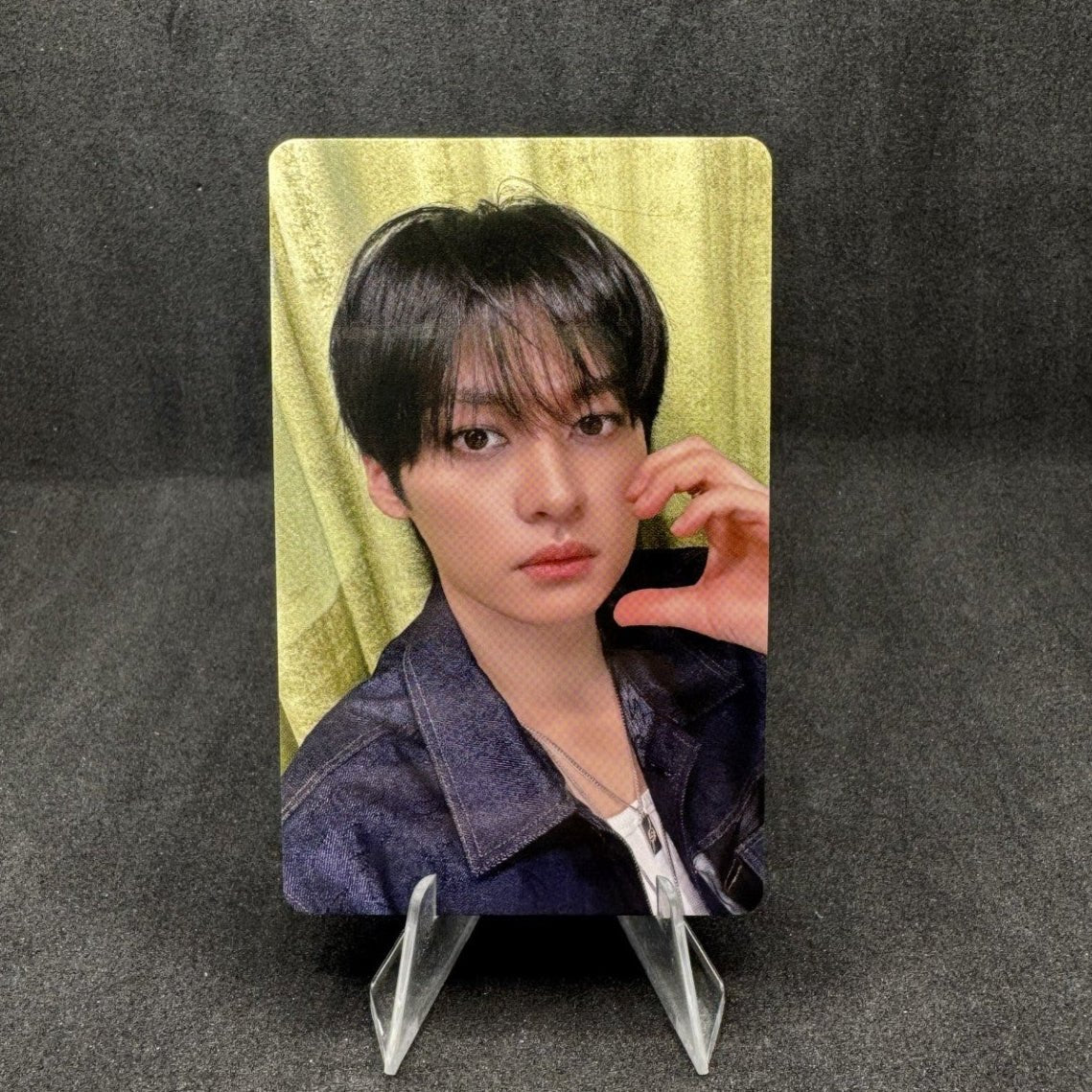 Stray Kids Hollow HMV Photocards – Photocards (Lee Know / / ) | HobiEgo