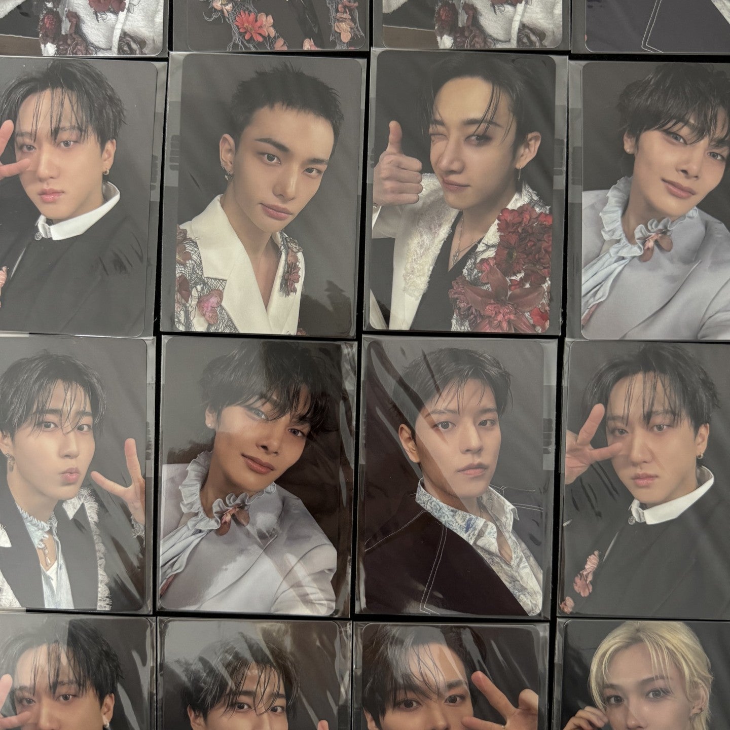 Stray Kids Hollow Rakuten Books Photocards – Photocards (Bang Chan / / ) | HobiEgo