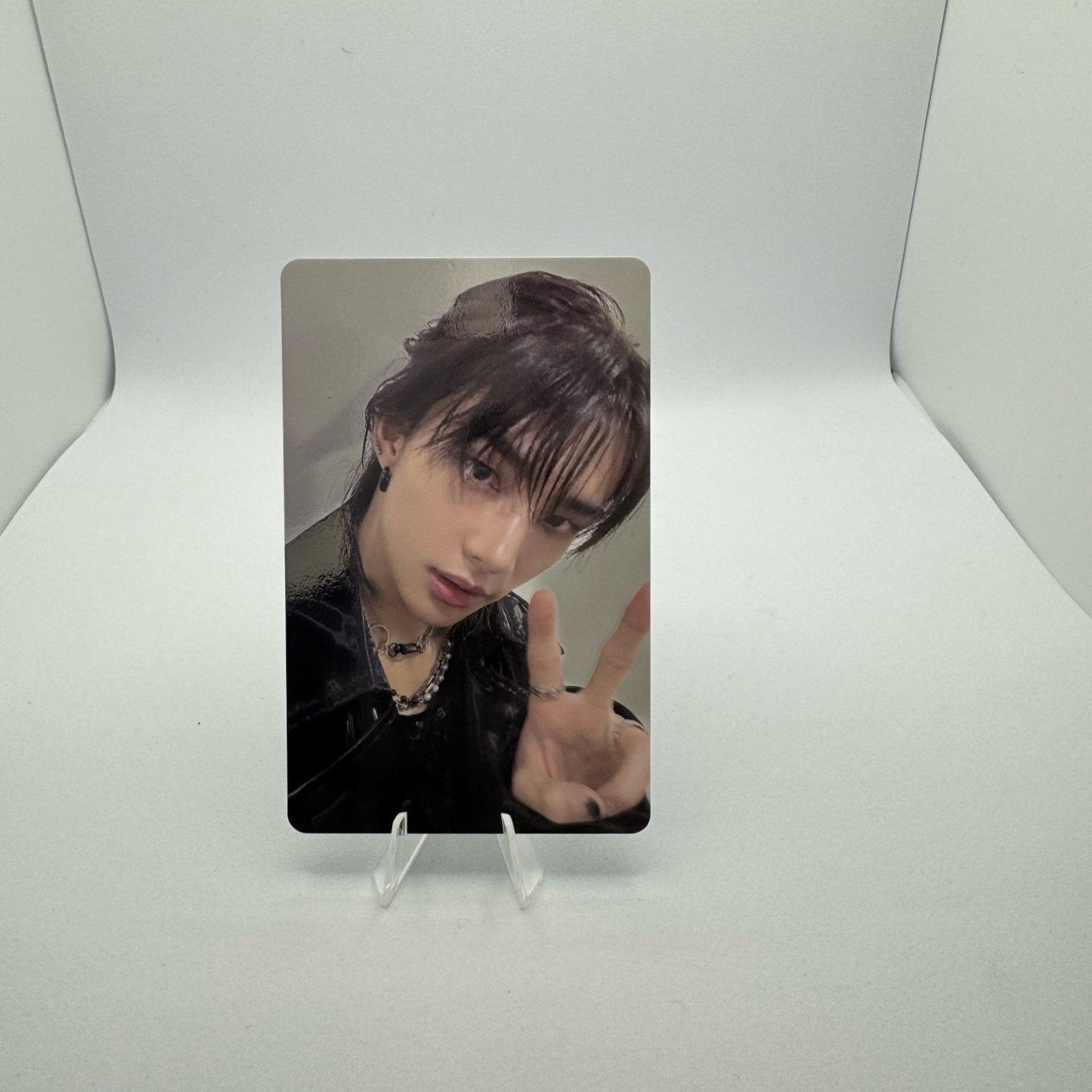 Stray Kids Japan JYP Pop Up Bonus Photocards – Photocards (Hyunjin 2 / / ) | HobiEgo