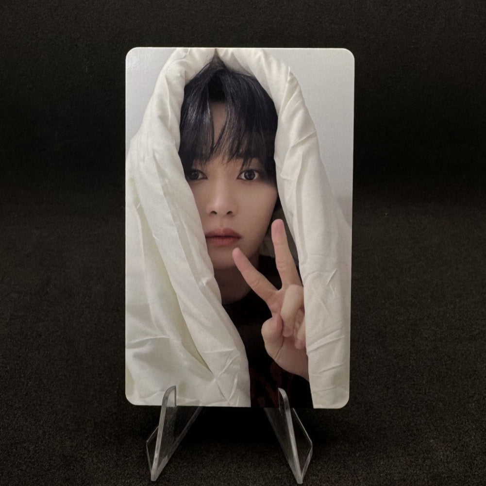 STRAY KIDS SKZHOP HIPTAPE 合 (HOP) JYP SHOP Photocards – Photocards (Lee Know / / ) | HobiEgo